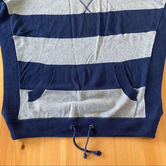AEO Striped Poncho - Picture 5 of 10